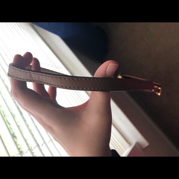 Michael Kors Crossbody - Picture 6 of 7